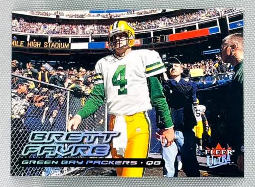 Brett Favre #98 Football Cards 2000 Ultra