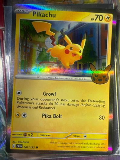 Pikachu [Holo] #62 photo