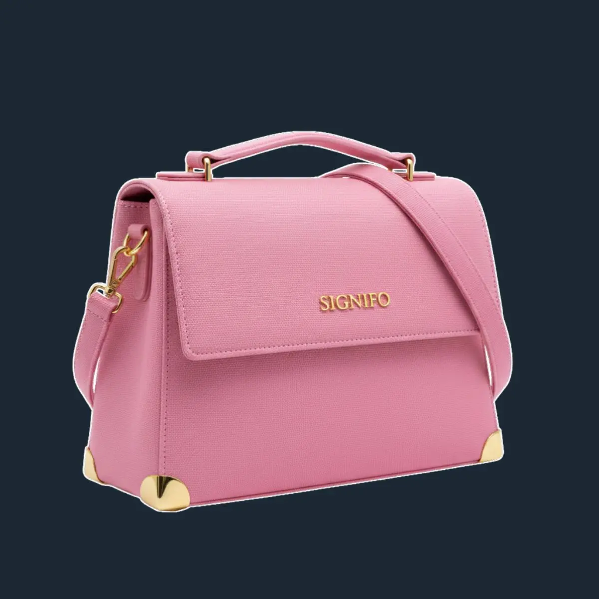 Tas tangan Rêveur pink dengan aksen hardware emas.