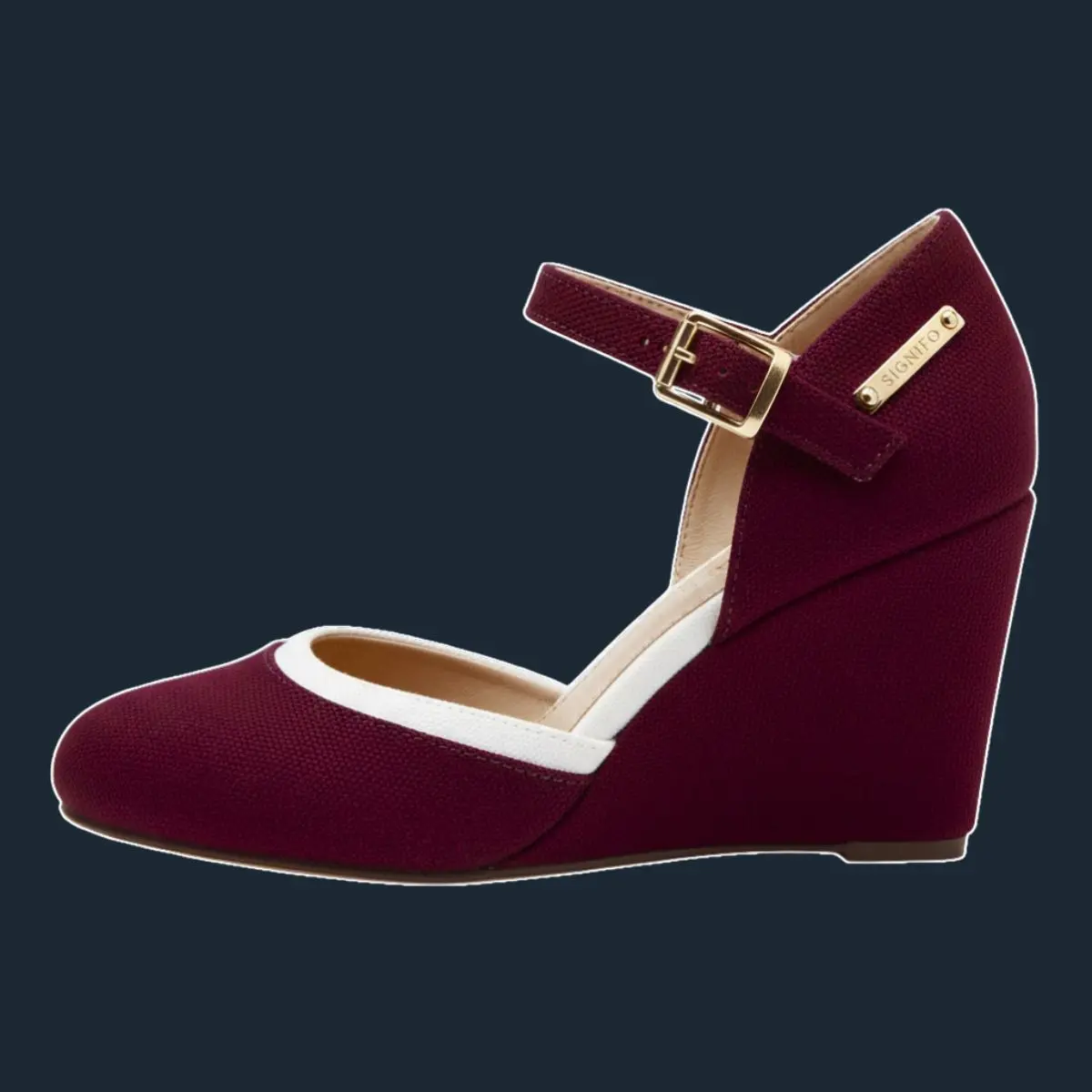 Wedges Qa Duchesse kanvas marun dengan tali emas.