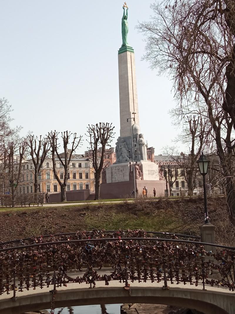 Freedom Monument