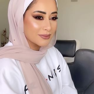 One of the top publications of @makeupbyjoud_ which has 297 likes and 8 comments