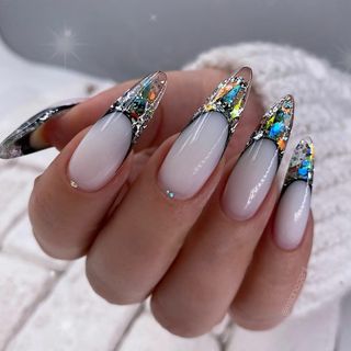 One of the top publications of @manicure_ideas_nsk which has 40 likes and 0 comments