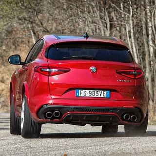 One of the top publications of @alfaromeo_qv which has 3.8K likes and 8 comments