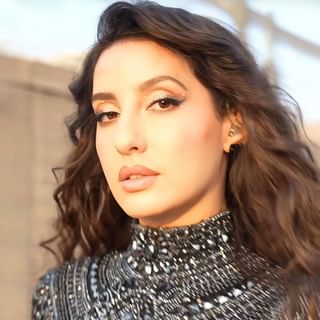 One of the top publications of @nora.fatehi_love which has 381 likes and 8 comments