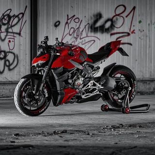One of the top publications of @ducatikingss which has 282 likes and 2 comments