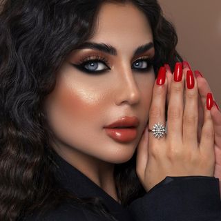 One of the top publications of @yaqut_makeupartist which has 456 likes and 20 comments