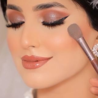 One of the top publications of @asmaa.samy_makeupartist which has 4.1K likes and 23 comments