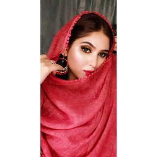 One of the top publications of @aaliya_raza_official which has 596 likes and 5 comments