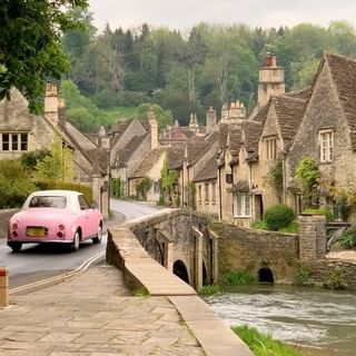 One of the top publications of @visitthecotswolds which has 1K likes and 9 comments