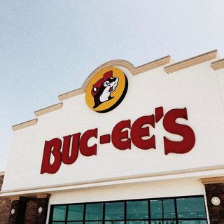 One of the top publications of @bucees which has 14K likes and 675 comments