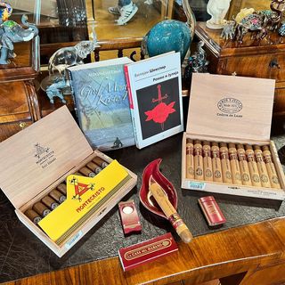One of the top publications of @cigarhedonist which has 215 likes and 4 comments