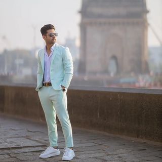 One of the top publications of @menwithstyle.india which has 381 likes and 1 comments