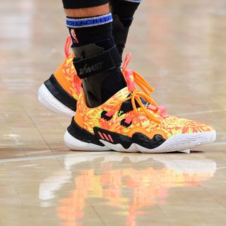 One of the top publications of @nbakicks which has 7.1K likes and 42 comments