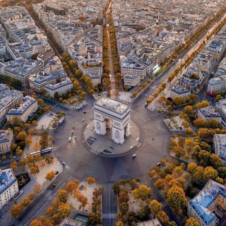 One of the top publications of @paris.insolite.secret which has 2.4K likes and 36 comments