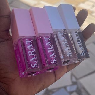 One of the top publications of @saratcosmetics which has 11 likes and 0 comments