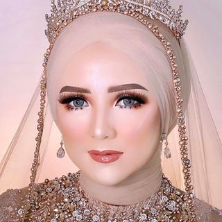One of the top publications of @finny_makeup which has 177 likes and 3 comments