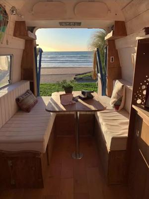 One of the top publications of @sweetvanlife which has 326.6K likes and 807 comments