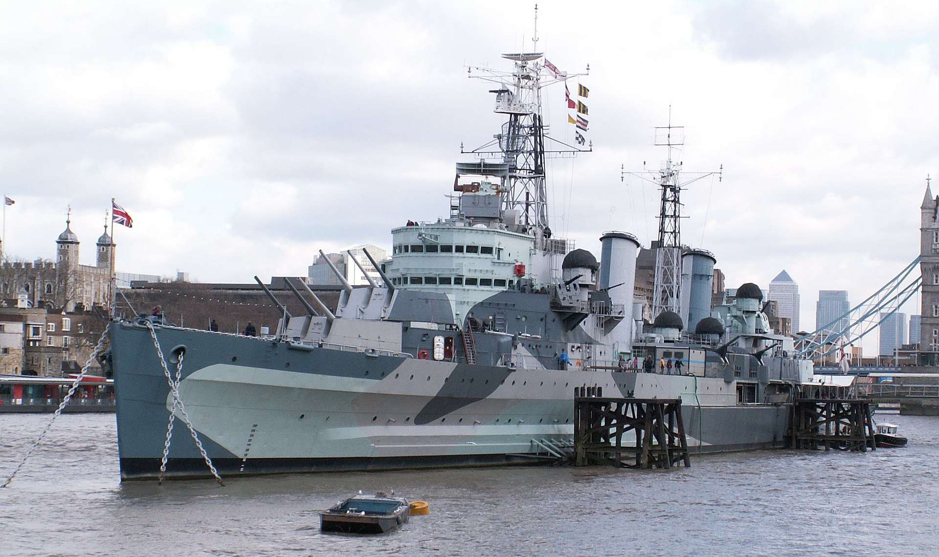 Discover real-life stories from the people who lived and served aboard HMS Belfast