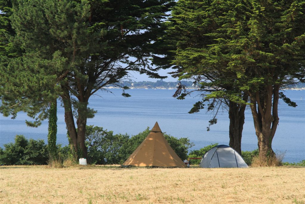 CAMPING LES PRES VERTS AUX 4 SARDINES - Prices & Campground