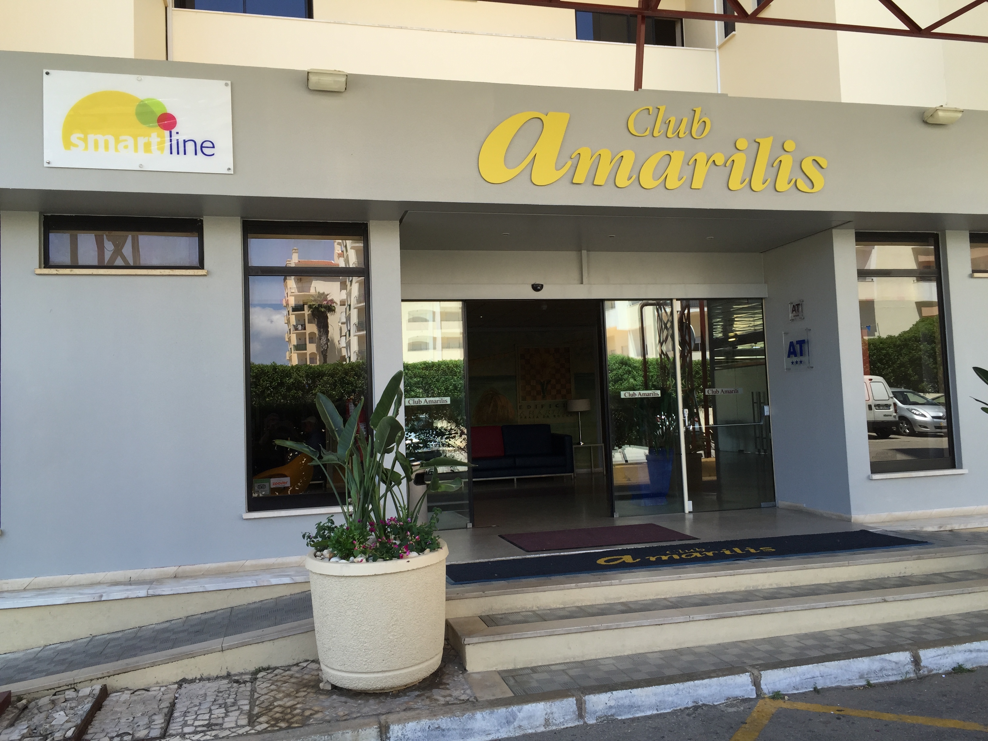 RR CLUB AMARILIS $78 ($̶8̶8̶) - Updated 2023 Prices & Hotel Reviews - Praia  da Rocha, Portugal - Algarve