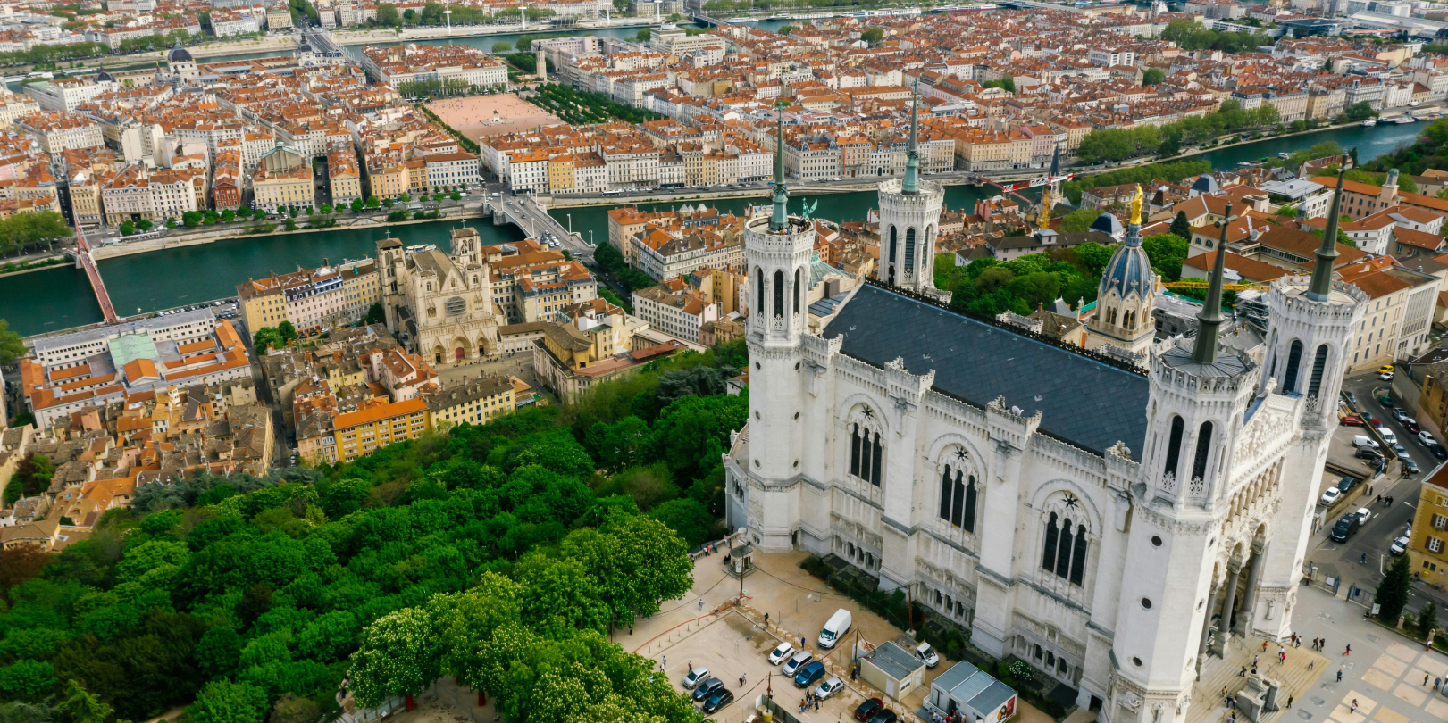 salle séminaire de Lyon avec vue sur Lyon