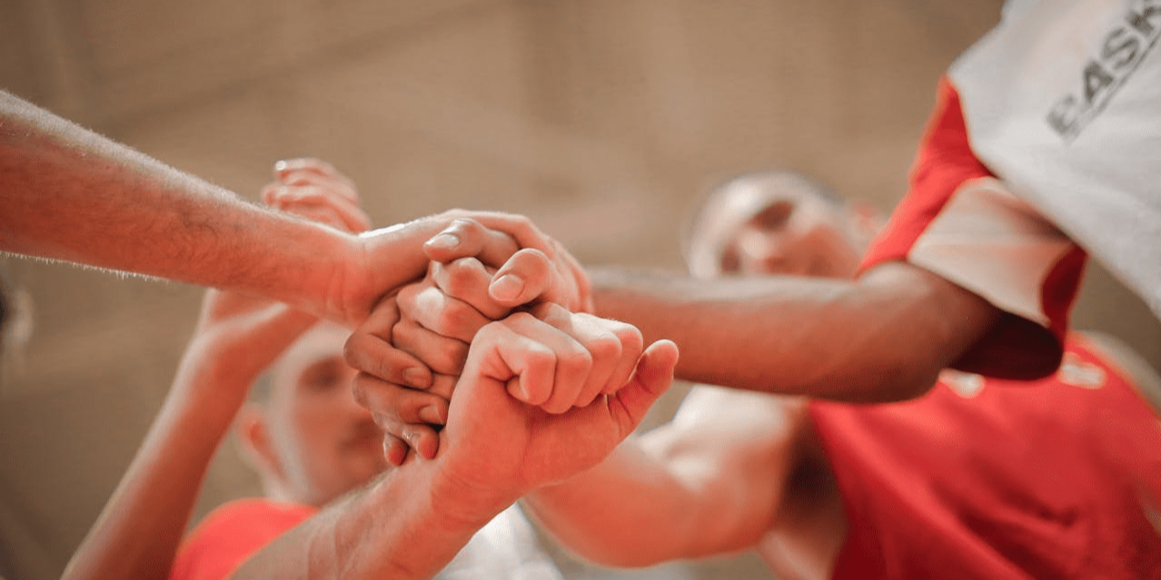 cohésion d'équipe pendant un team-building à bordeaux