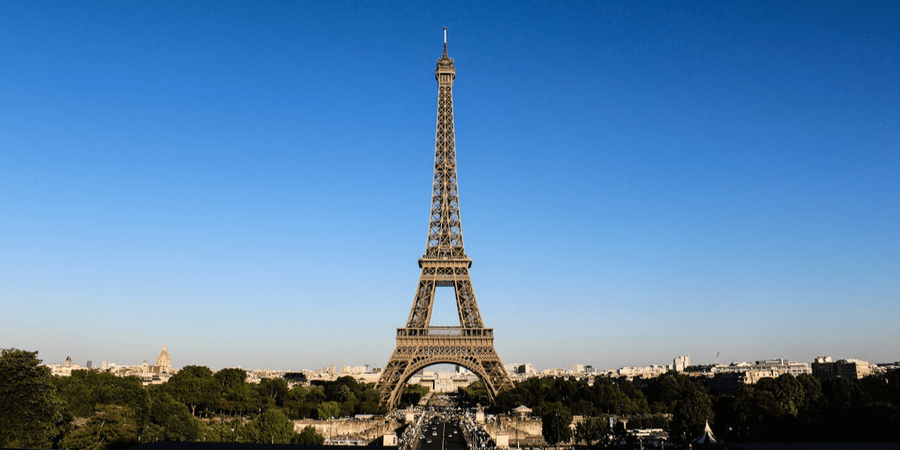 tour eiffel lieu idéal avec salles de conférence à paris