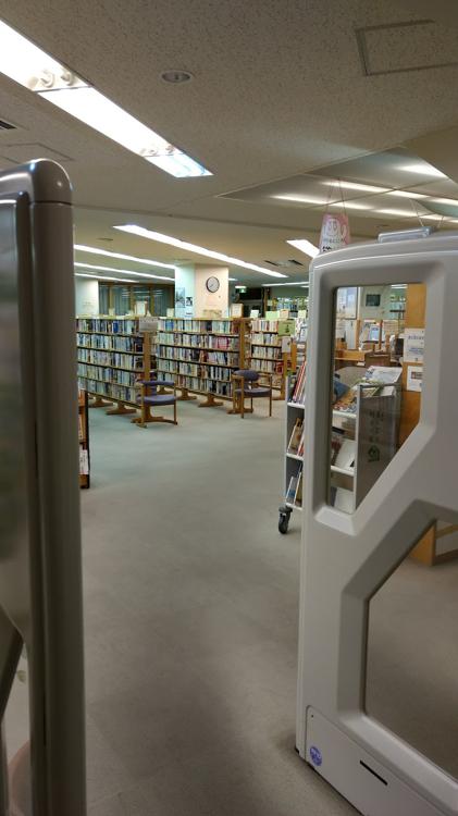 三鷹駅前図書館