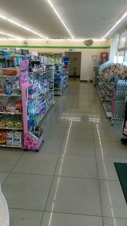 FamilyMart (ファミリーマート 名張夏見店) - メイン写真: