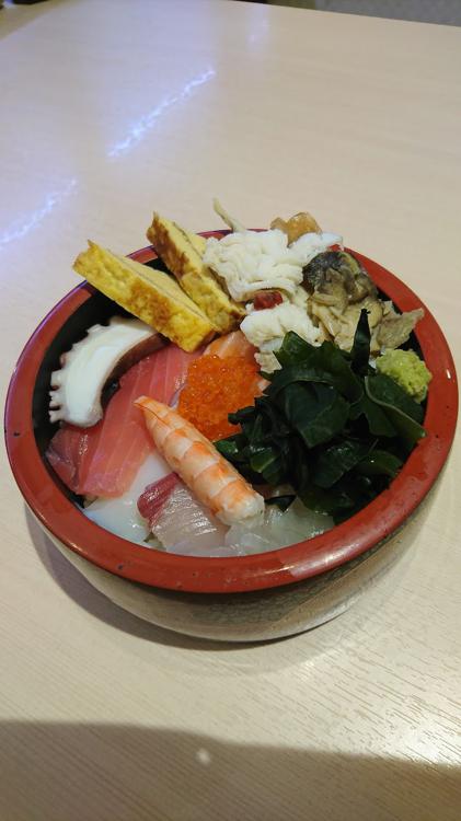 寿司和食 ここも 空港通り店 - メイン写真:
