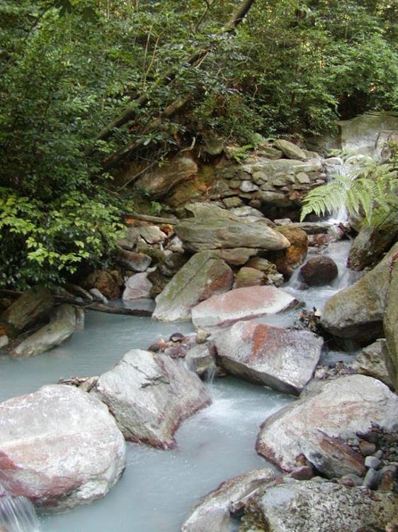 霧島最古の岩風呂 丸尾自然探勝路 - メイン写真: