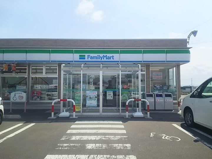 FamilyMart (ファミリーマート 黒石西ケ丘店) - メイン写真: