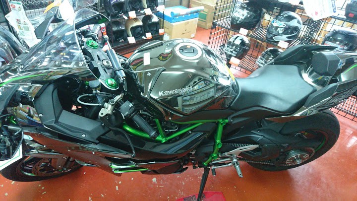 レッドバロン亀田店