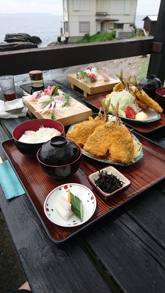 魚屋の磯料理 まるとし