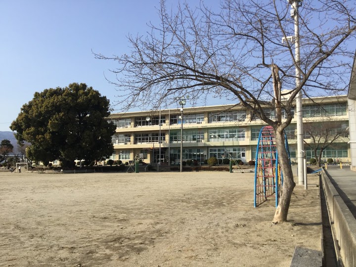 山梨市立日川小学校 - メイン写真: