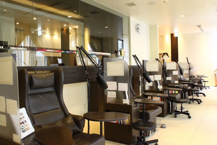 Nail Salon Diva 心斎橋店 ネイルサロンディーバ