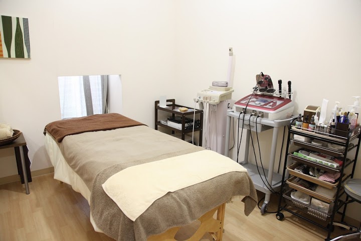 エムコレクション丸亀店 美容院 ネイル エステ マツエク 着付け 丸亀市美容室