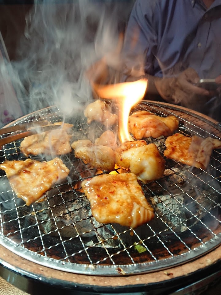 炭火焼肉ダイニング りょう花 - メイン写真: