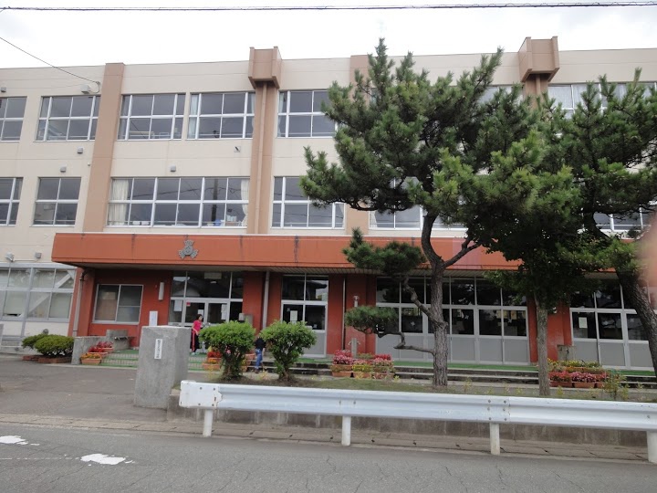 秋田市立外旭川小学校 - メイン写真: