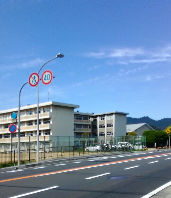 舞鶴市立城南中学校 - メイン写真: