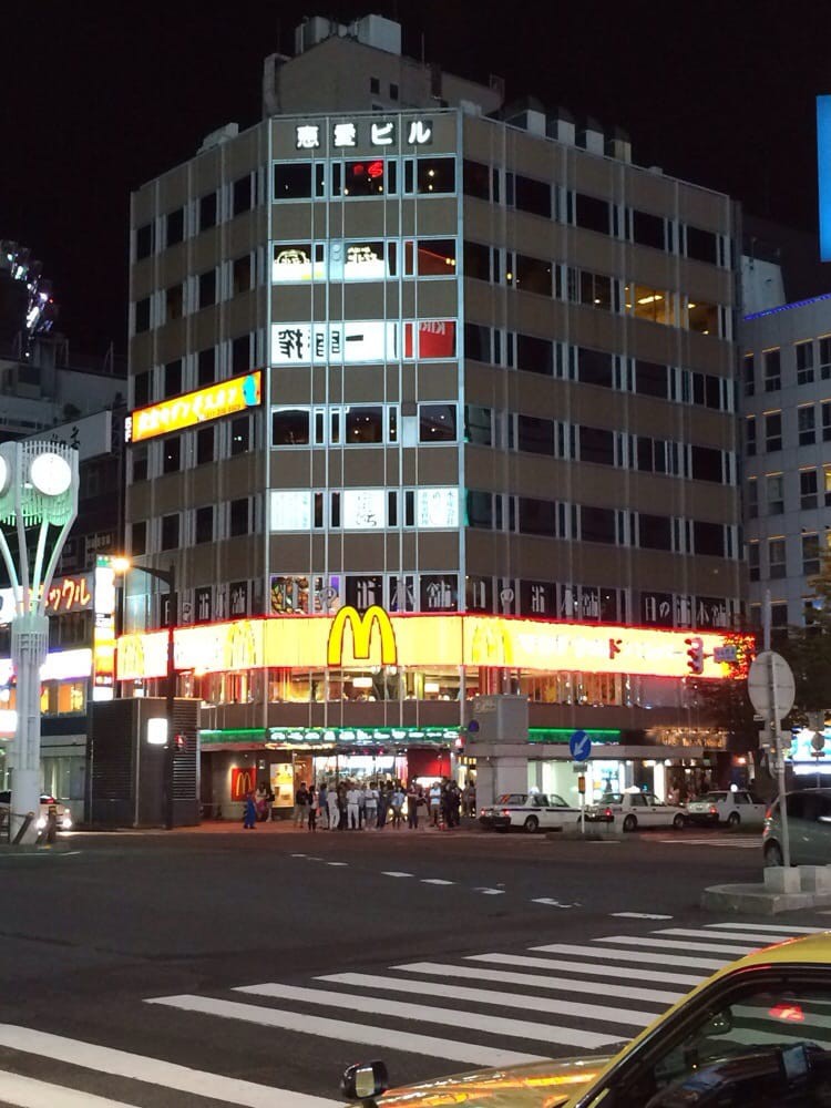 マクドナルド 札幌すすきの店 - メイン写真: