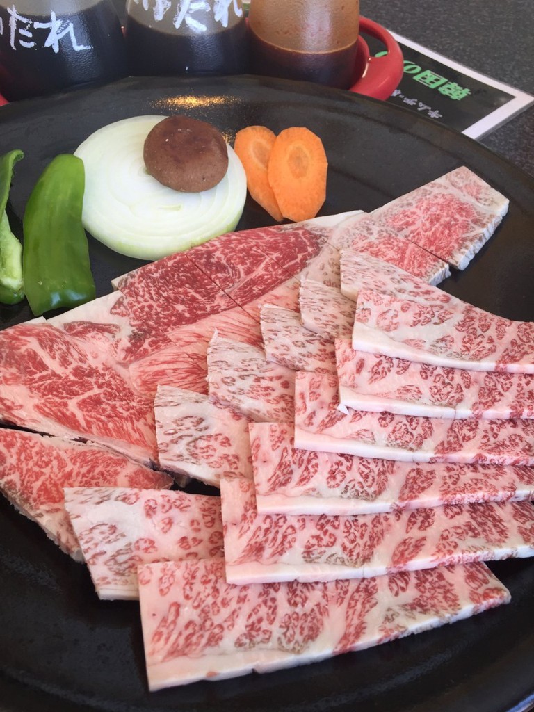 焼肉ハウス サウスポー - メイン写真: