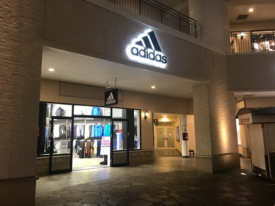 Adidasアウトレット 仙台泉