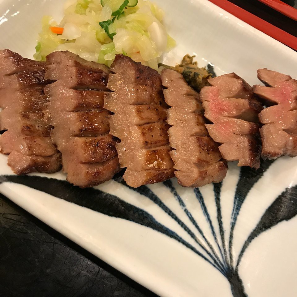 仙台 牛たん焼き 辺見 栄店 - メイン写真: