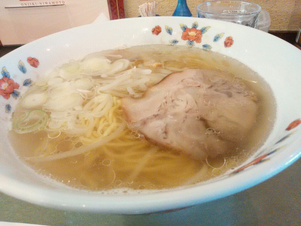 元祖はこだてラーメン おんじき庭本 空港店 - メイン写真: