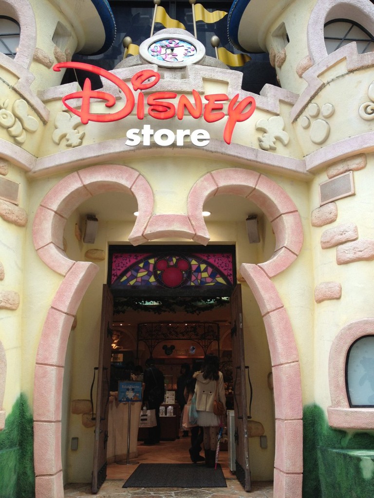 Disney Store ディズニーストア