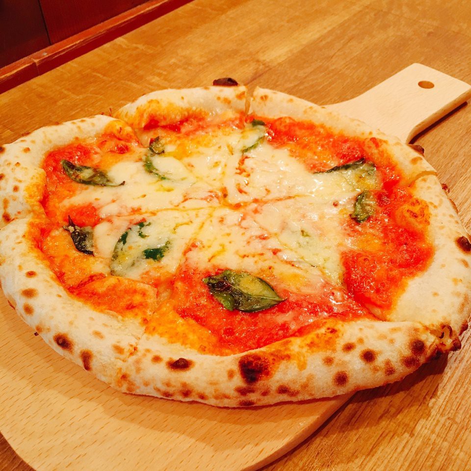 PIZZA NAPOLETANO CAFE 御茶ノ水店 - メイン写真: