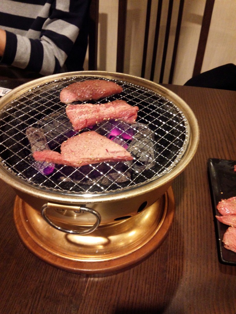 韓国料理と炭火焼肉 亀 - メイン写真: