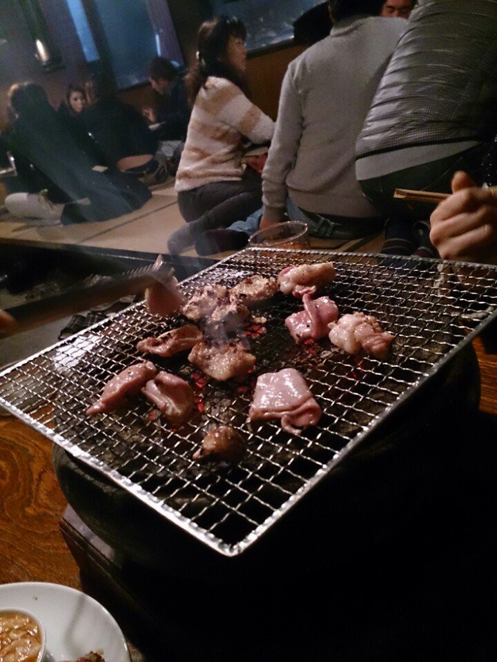 ホルモン酒場 焼酎家 わ - メイン写真: